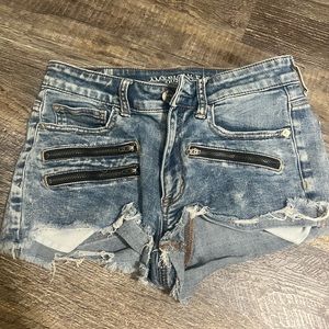 AE high rise shortie. Size 4! Stretchy material.